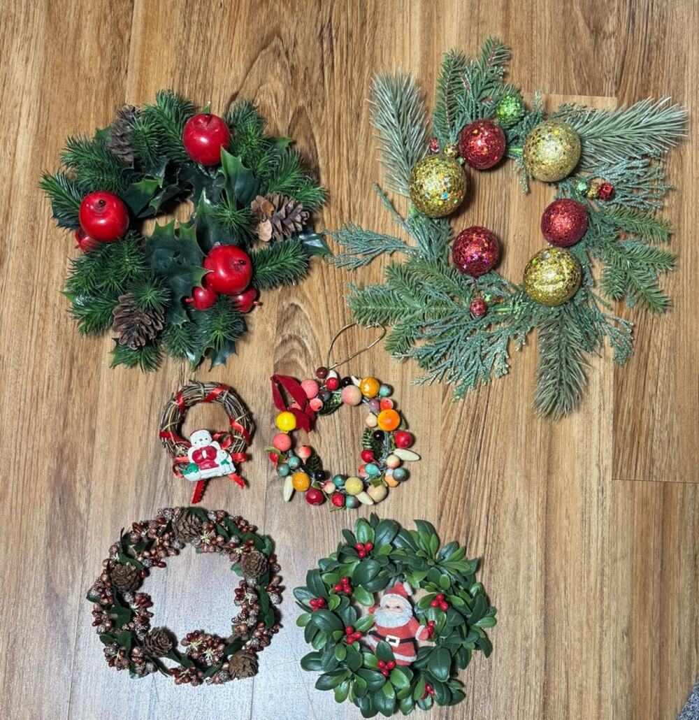 Christmas Candle Ring and Wreath Lot - 6 Pieces